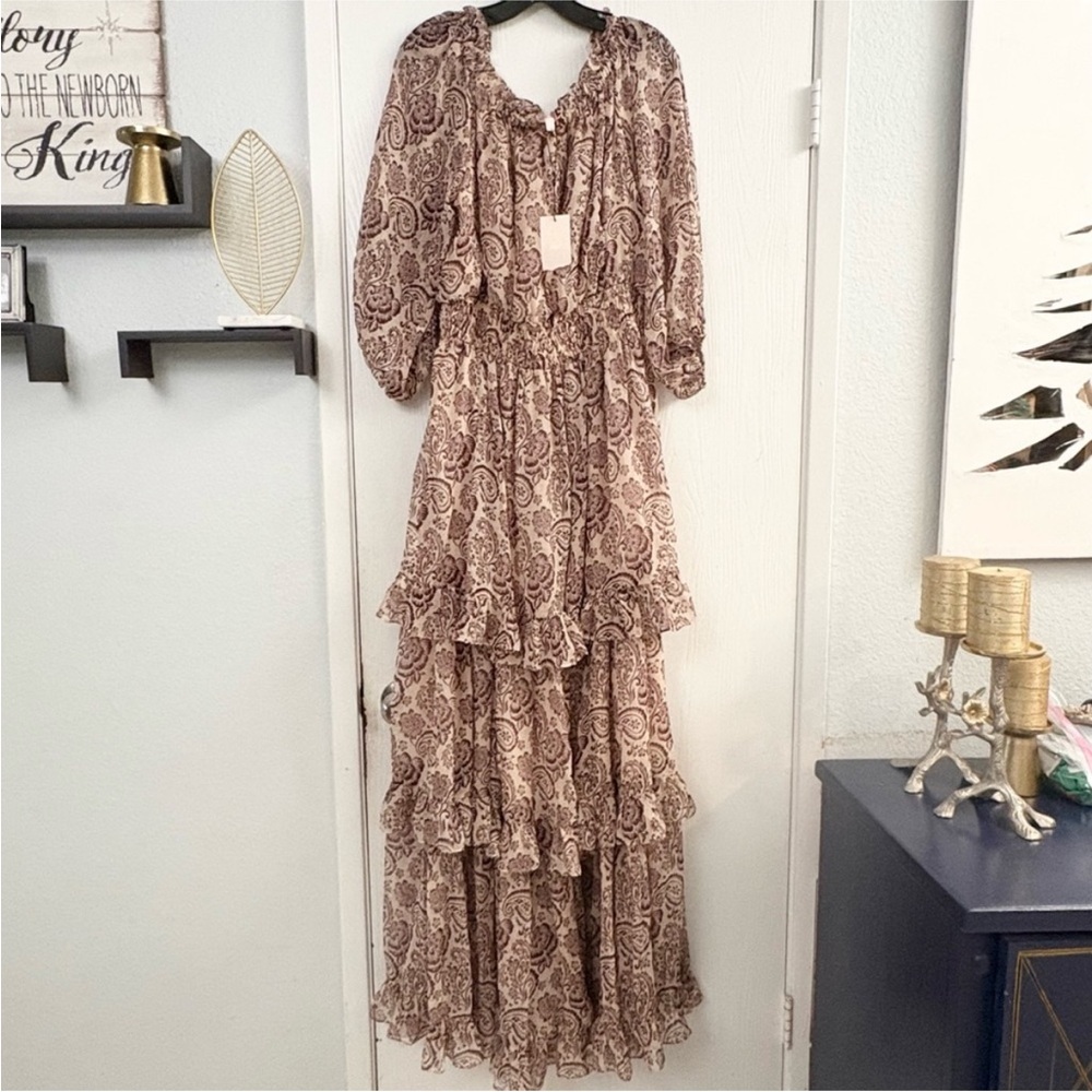 Cinq à Sept Adrianne Off the Shoulder Silk Paisley Tiered Maxi Dress Romantic 12 - Picture 3 of 12